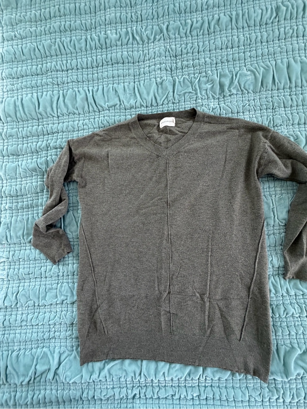 Dreamers Women's V-Neck Sweater in Charcoal Gray-XS
